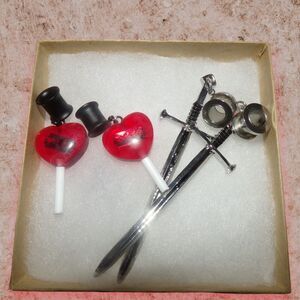 1 Pair of Screw on and 1 Pair of Flair 8mm Ear Plugs - Size 0 - Bundled